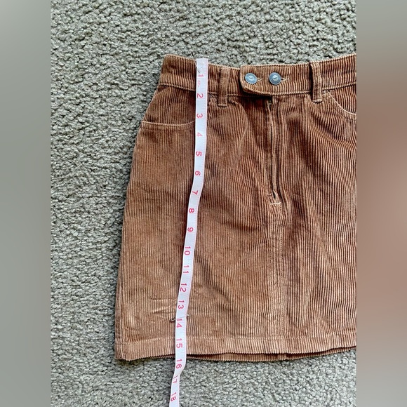 🔹HOLLISTER WOMEN’S ULTRA HIGH-RISE CORDUROY MINI SKIRT - size 0🔹 - Picture 8 of 8